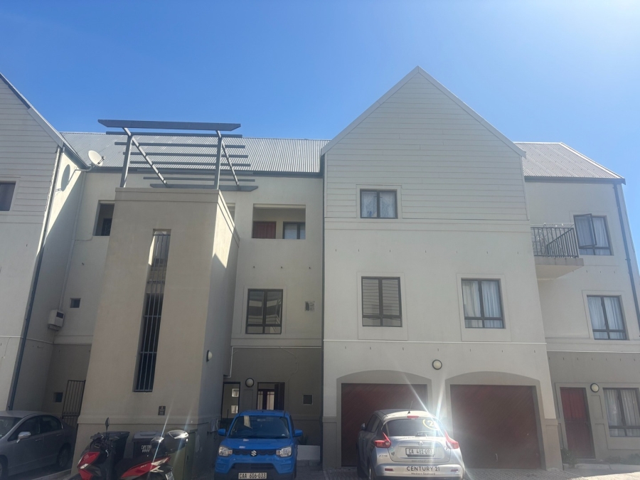 To Let 3 Bedroom Property for Rent in Parklands Western Cape